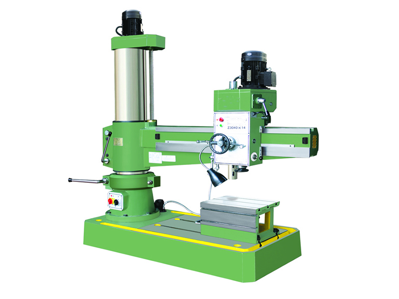 Radial drilling machine